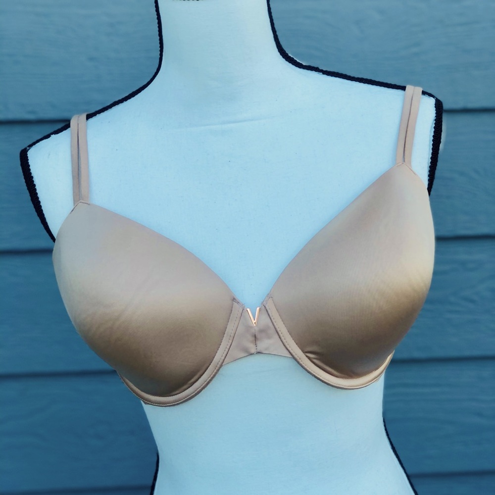 Victoria’s Secret Lined Perfect Coverage bra